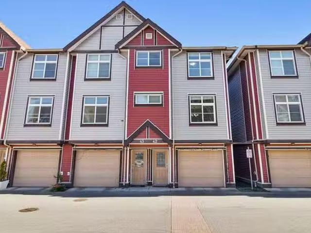 Townhouse for sale in Surrey, Surrey, Street, 263153095