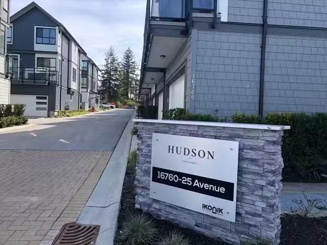 Townhouse for sale in Surrey, South Surrey White Rock, Avenue.