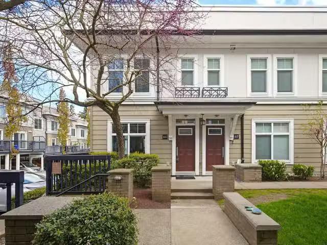 Townhouse for sale in Surrey, South Surrey White Rock, Avenue.