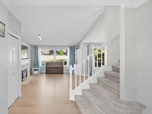 Townhouse for sale in Surrey, South Surrey White Rock, Avenue.