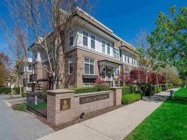 Townhouse for sale in Surrey, South Surrey White Rock, Avenue.