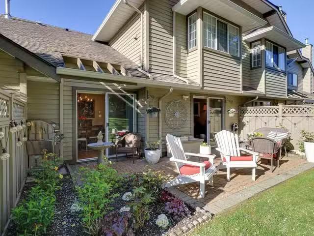 Townhouse for sale in Surrey, South Surrey White Rock, Avenue.