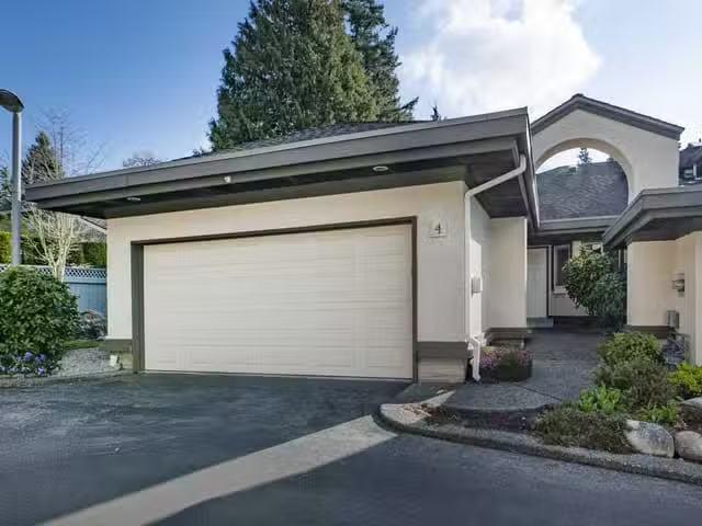 Townhouse for sale in Surrey, South Surrey White Rock, Avenue.
