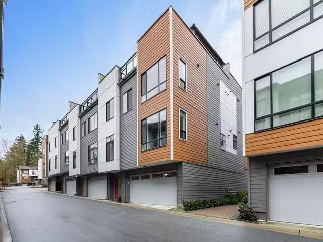 Townhouse for sale in Surrey, South Surrey White Rock, Avenue.