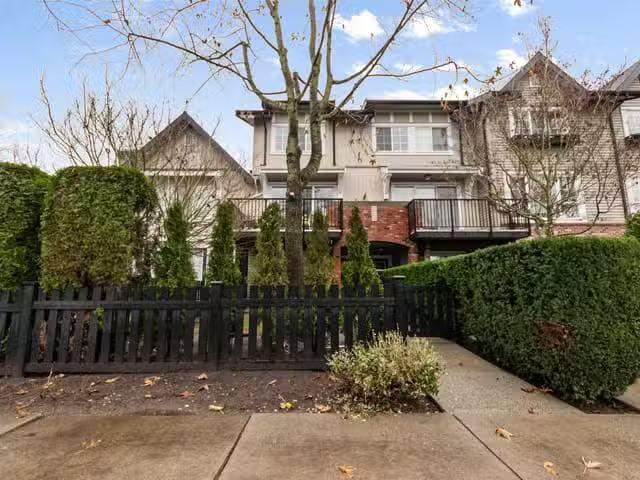 Townhouse for sale in Surrey, South Surrey White Rock, a Avenu.