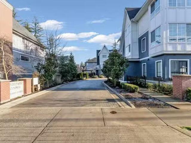 Townhouse for sale in Surrey, South Surrey White Rock, Street.