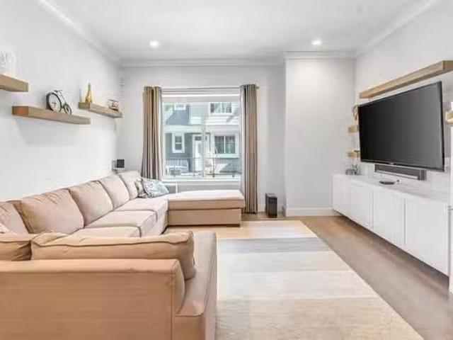 Townhouse for sale in Surrey, South Surrey White Rock, Street.