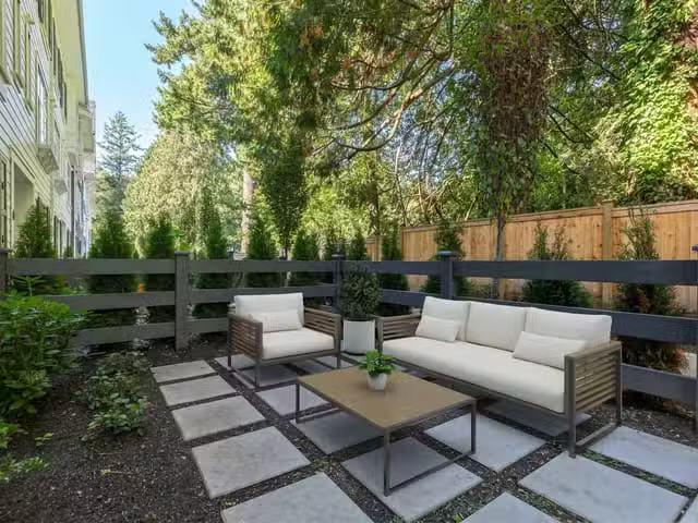 Townhouse for sale in Surrey, South Surrey White Rock, Street.