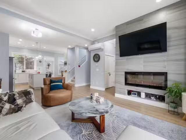 Townhouse for sale in Surrey, South Surrey White Rock, Street.