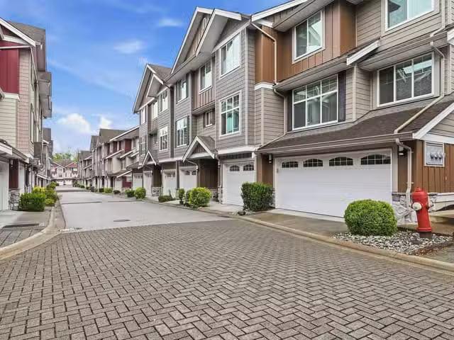 Townhouse for sale in Surrey, South Surrey White Rock, Street.
