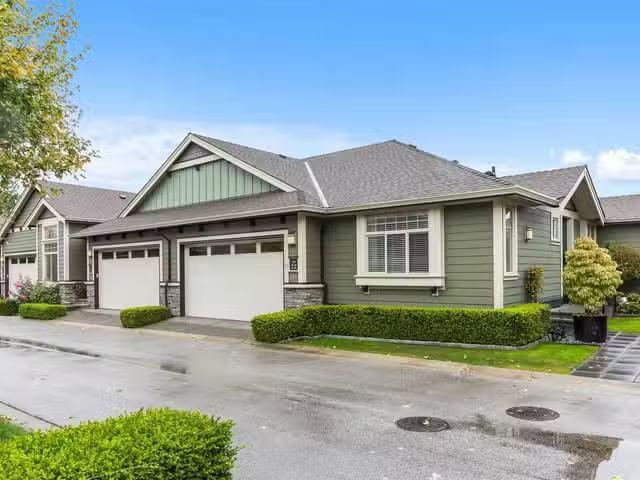 Townhouse for sale in Surrey, South Surrey White Rock, Street.