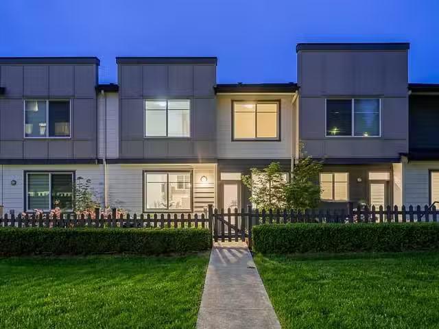 Townhouse for sale in Surrey, South Surrey White Rock, 69 1566.