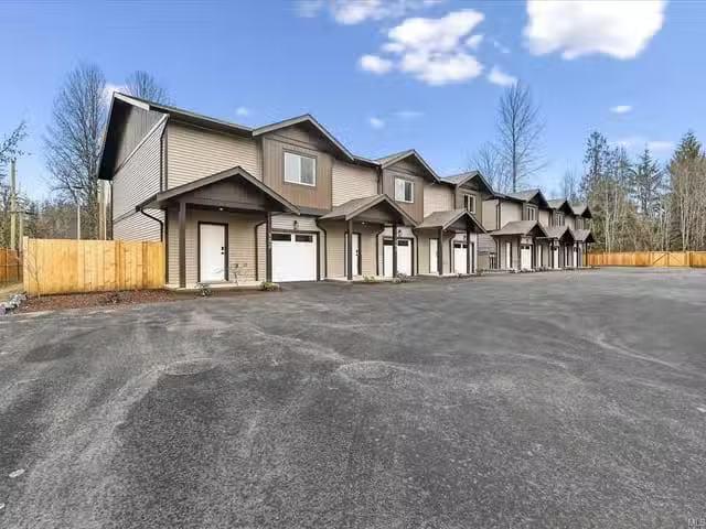 Townhouse for sale in Port Alberni, 106 5535 Woodland E Cres.