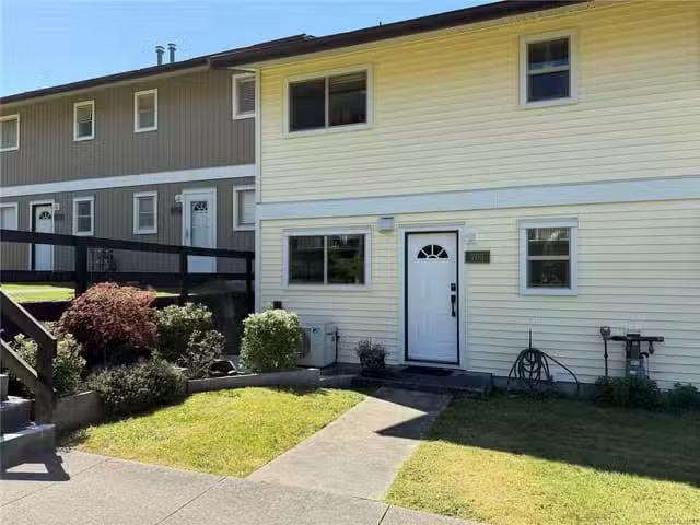 Townhouse for sale in Port Alice, 703 Nigei St, 1034793