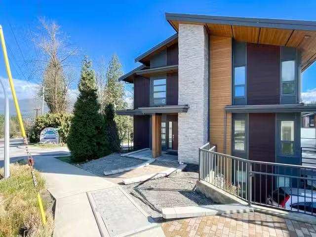 Townhouse for sale in Port Moody, Port Moody, 1 70 Seaview Dri.