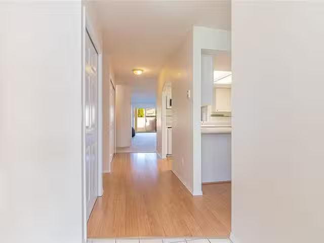 Townhouse for sale in Parksville, 8 310 Pym N St, 1034257