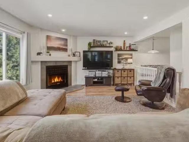 Townhouse for sale in Pemberton, Pemberton, 2 7467 Prospect St.