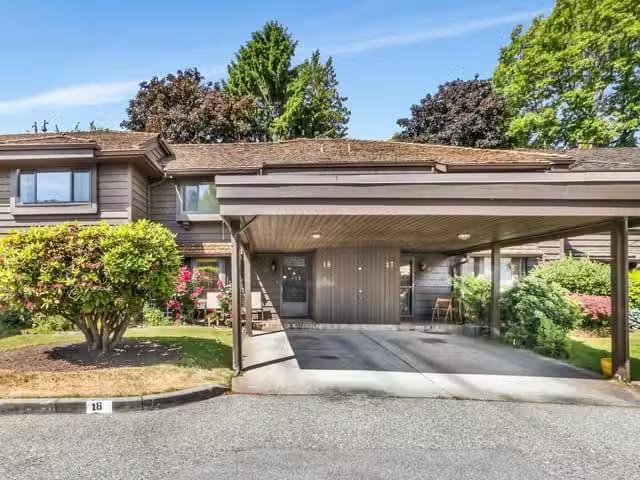 Townhouse for sale in Richmond, Richmond, 18 8111 Saunders Roa.