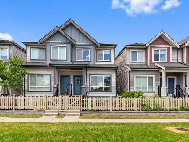 Townhouse for sale in Richmond, Richmond, 27 22600 Gilley Road.