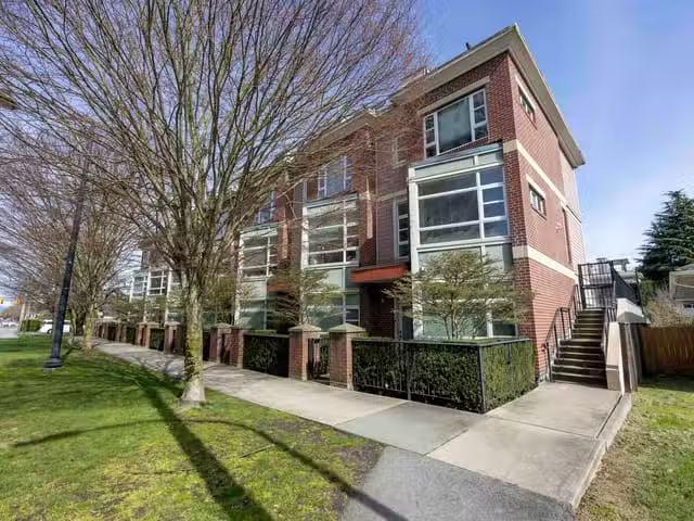Townhouse for sale in Richmond, Richmond, 7 6600 fishey Road.