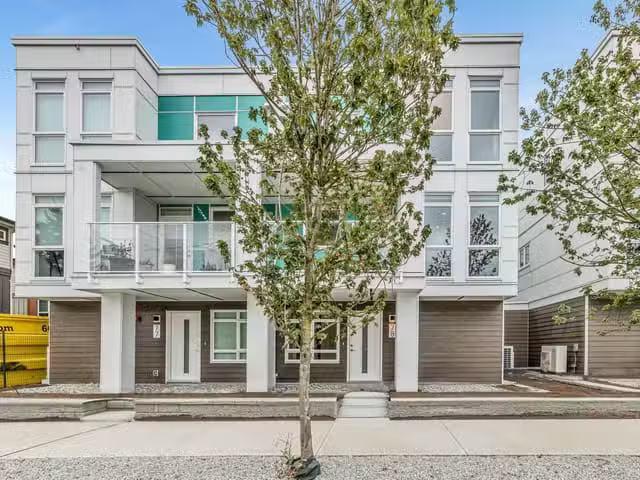 Townhouse for sale in Richmond, Richmond, 78 10333 River Drive.
