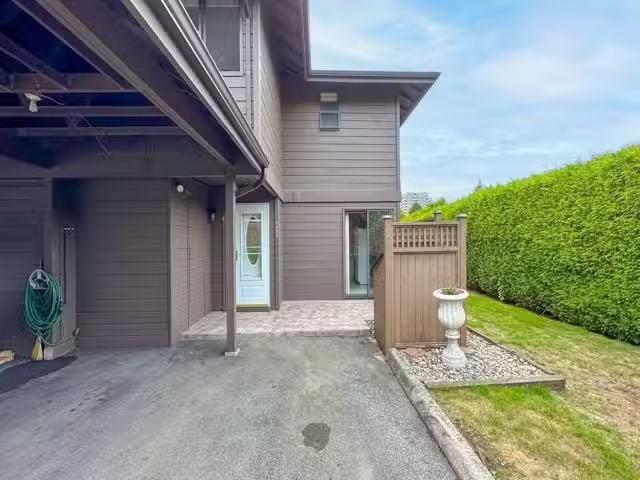 Townhouse for sale in Richmond, Richmond, 8555 Citation Drive.