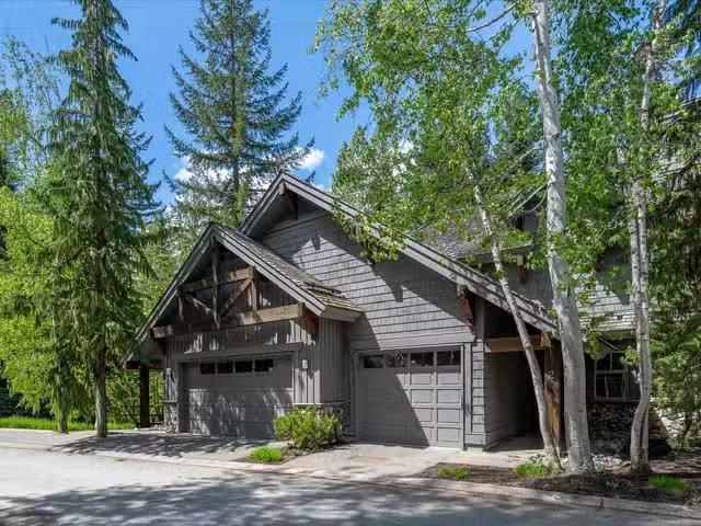 Townhouse for sale in Whistler, Whistler, 1 4668 Blackcomb Way.