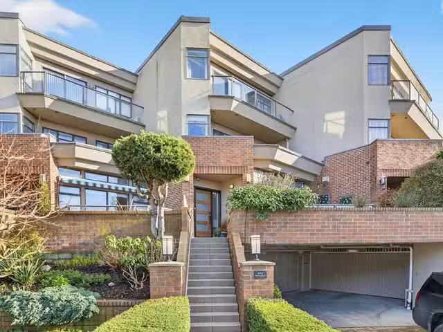 Townhouse for sale in White Rock, South Surrey White Rock, 812.