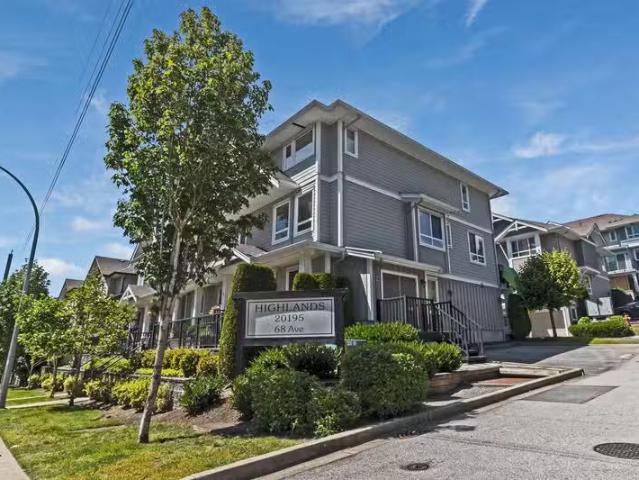 Townhouse for sale in Willoughby Heights, Langley, Langley, Av.