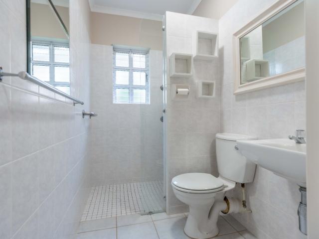 Townhouse For Sale in Winston Park, Kloof