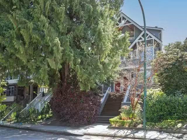 Townhouse for sale in Vancouver, Vancouver West, B 3546 Point.