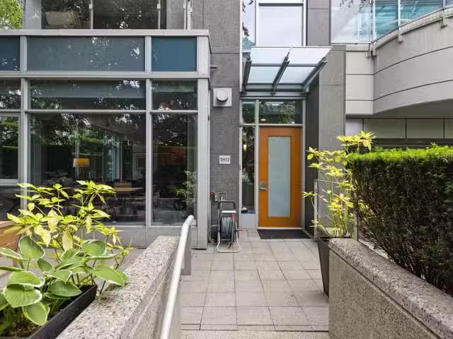 Townhouse for sale in Vancouver, Vancouver West, TH12 1233 W C.