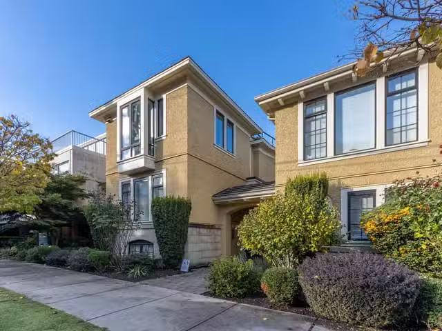 Townhouse for sale in Vancouver, Vancouver West, 1017 W 8th Av.