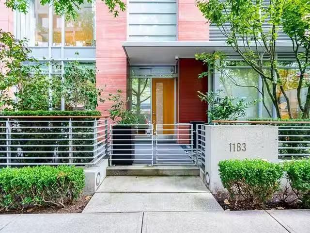 Townhouse for sale in Vancouver, Vancouver West, 1163 W Cordov.