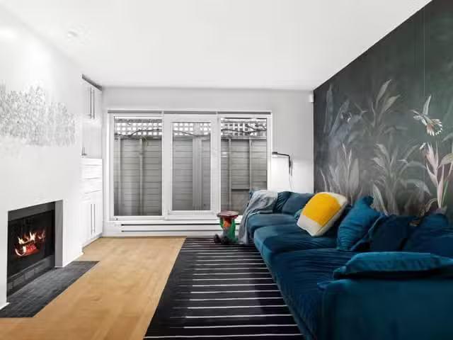 Townhouse for sale in Vancouver, Vancouver West, 1286 W 7th Av.