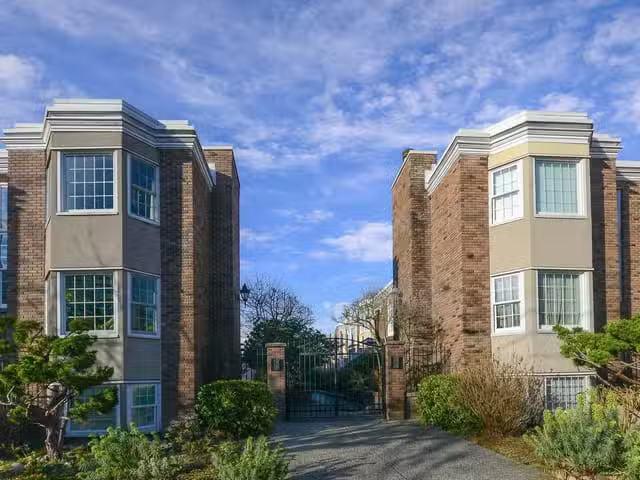 Townhouse for sale in Vancouver, Vancouver West, 1355 W 7th Av.