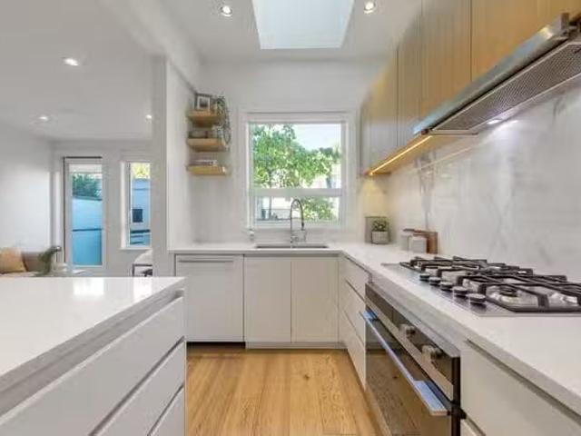Townhouse for sale in Vancouver, Vancouver West, 2431 W Broadw.