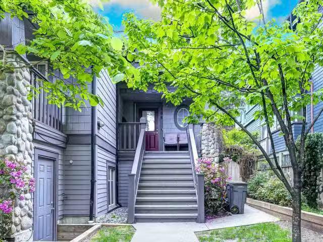 Townhouse for sale in Vancouver, Vancouver West, 208 W 13th Av.