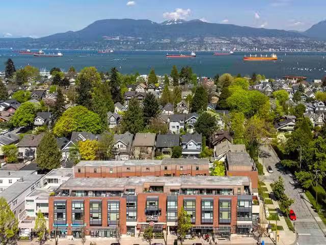Townhouse for sale in Vancouver, Vancouver West, 215 1961 Coll.