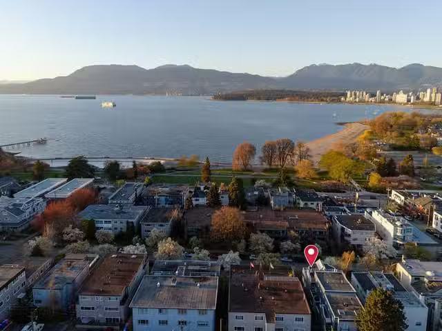 Townhouse for sale in Vancouver, Vancouver West, 2240 York Ave.