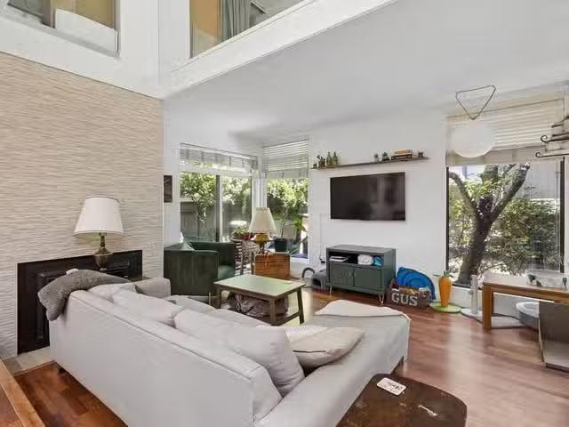 Townhouse for sale in Vancouver, Vancouver West, 4430 Yew Stre.