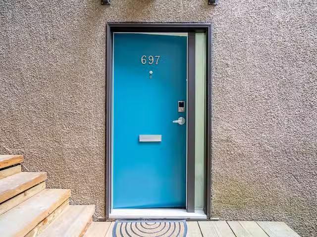Townhouse for sale in Vancouver, Vancouver West, 697 Moberly R.