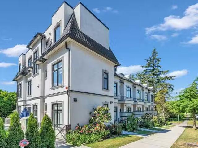 Townhouse for sale in Vancouver, Vancouver West, 7711 Granvill.