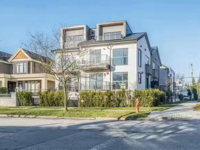 Townhouse for sale in Vancouver, Vancouver West, 7359 Oak Stre.
