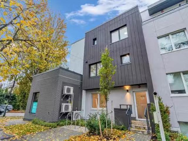 Townhouse for sale in Vancouver, Vancouver East, 1685 Lakewood.