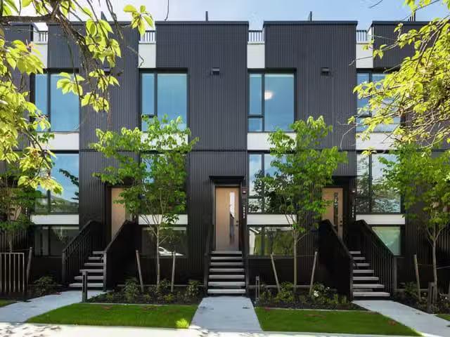 Townhouse for sale in Vancouver, Vancouver East, 2408 E 12th A.