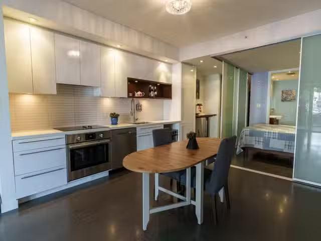 Townhouse for sale in Vancouver, Vancouver East, 260 E 2nd Ave.