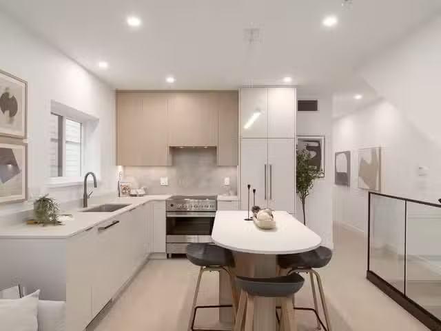 Townhouse for sale in Vancouver, Vancouver East, 209 2339 E 34.