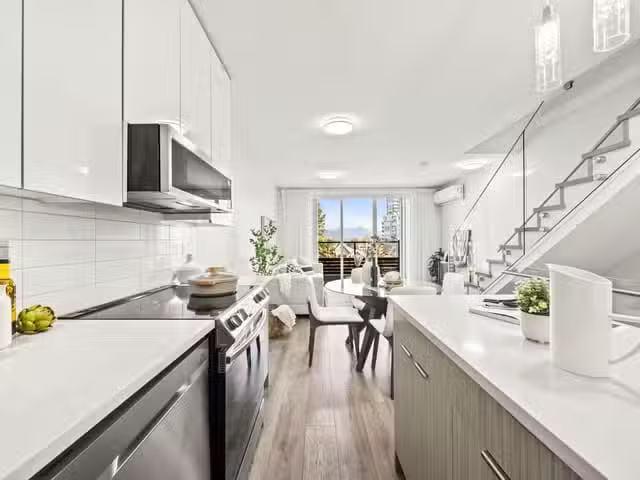 Townhouse for sale in Vancouver, Vancouver East, 2296 E 33rd A.