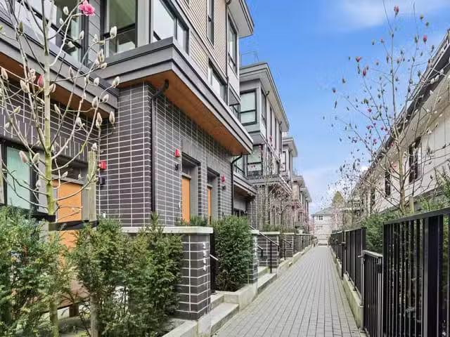 Townhouse for sale in Vancouver, Vancouver East, 3960 Dumfries.